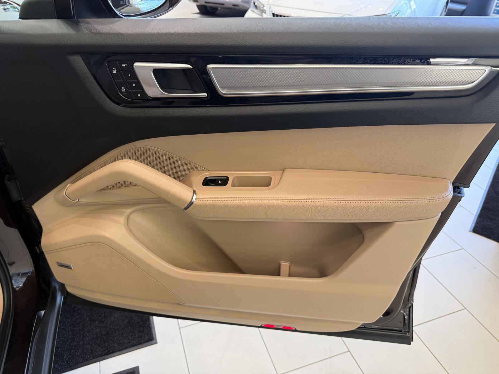 Used 2023 Mahogany Metallic Porsche Platinum Edition image 45