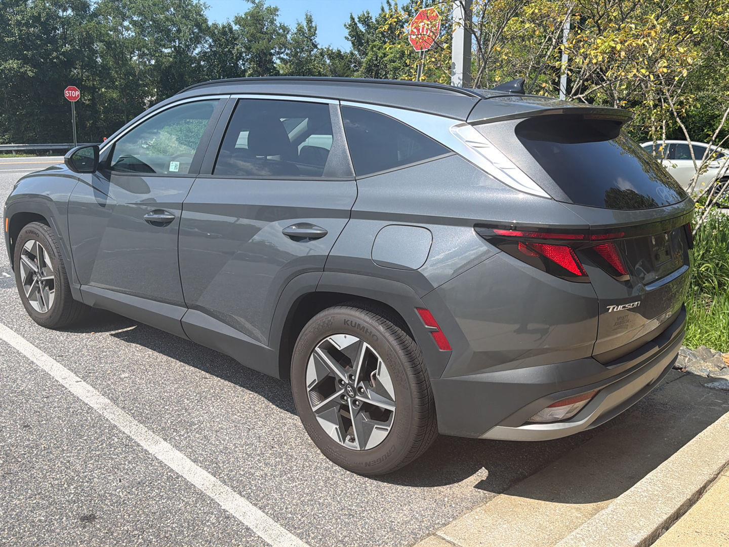 Used 2025 Ecotronic Gray Hyundai SEL image 3