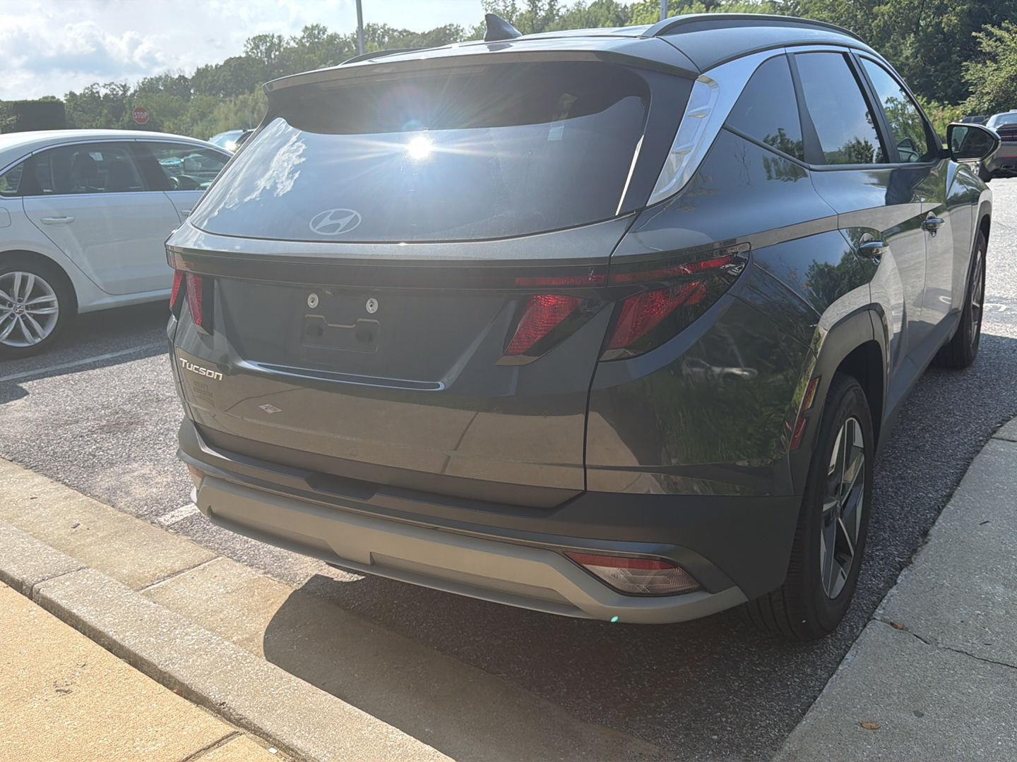 Used 2025 Ecotronic Gray Hyundai SEL image 4