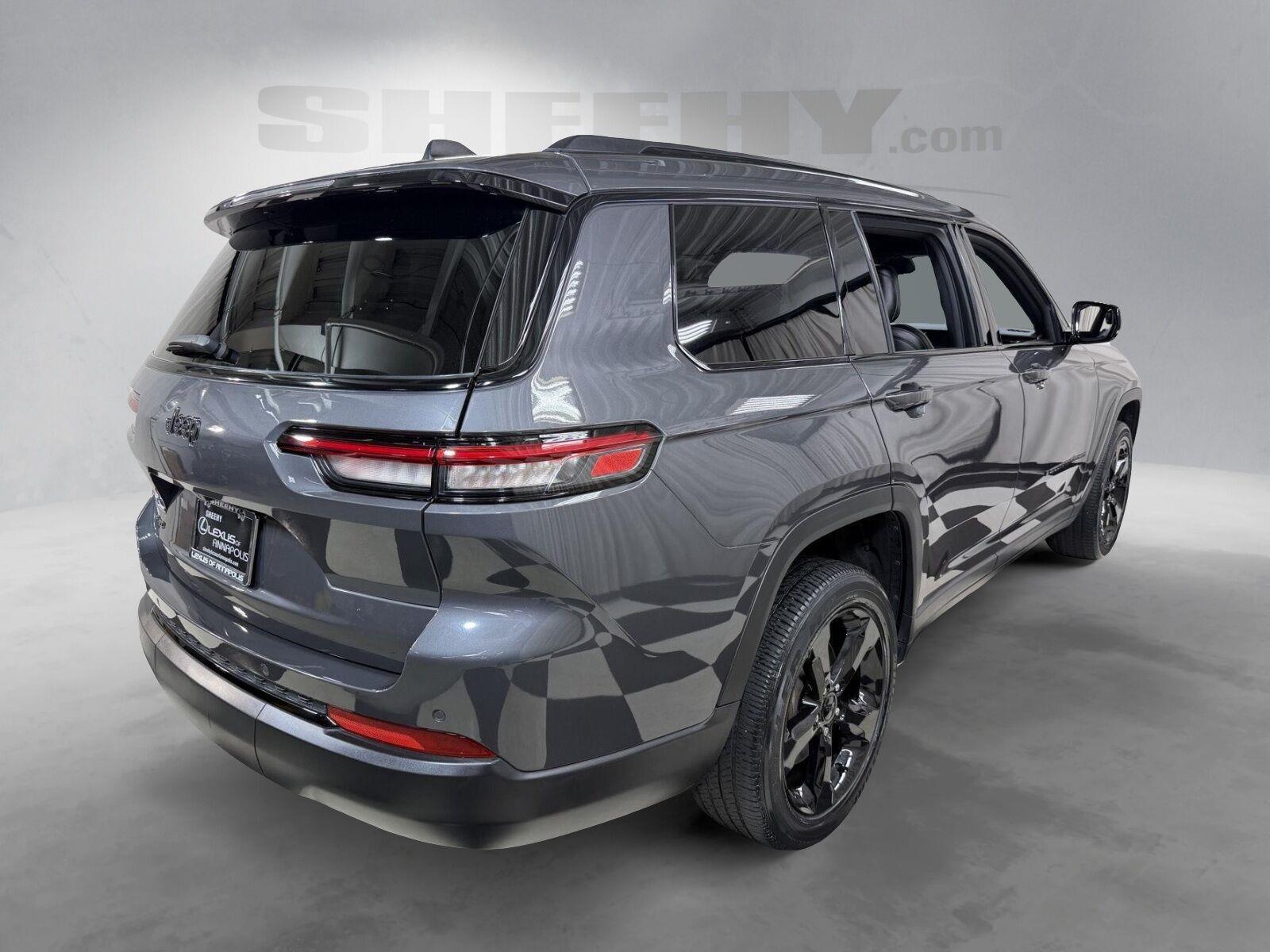 Used 2023 Baltic Gray Metallic Clearcoat Jeep Altitude image 14