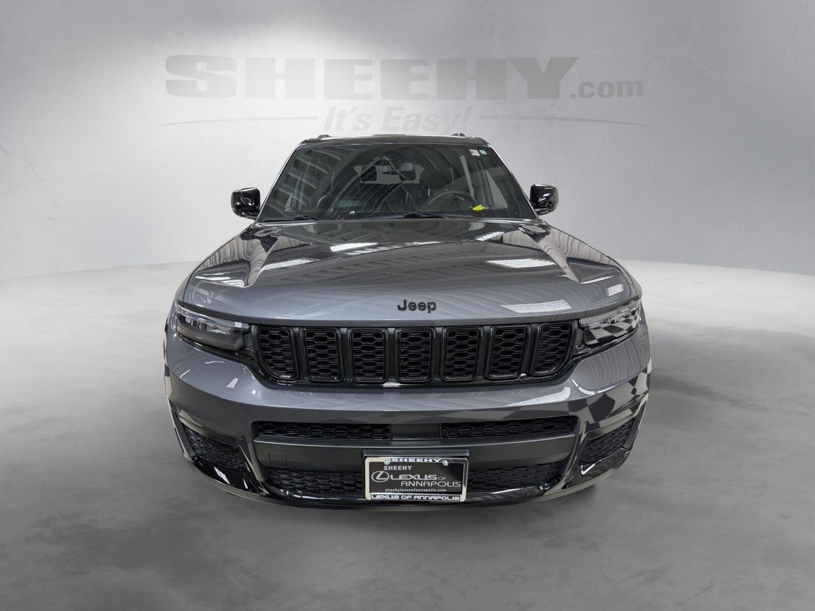 Used 2023 Baltic Gray Metallic Clearcoat Jeep Altitude image 17
