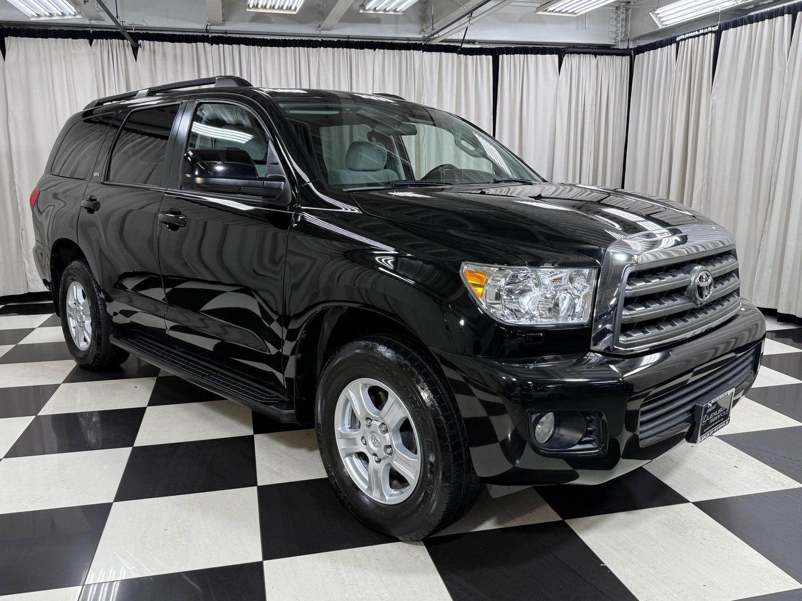 2017 Toyota Sequoia SR5 4WD