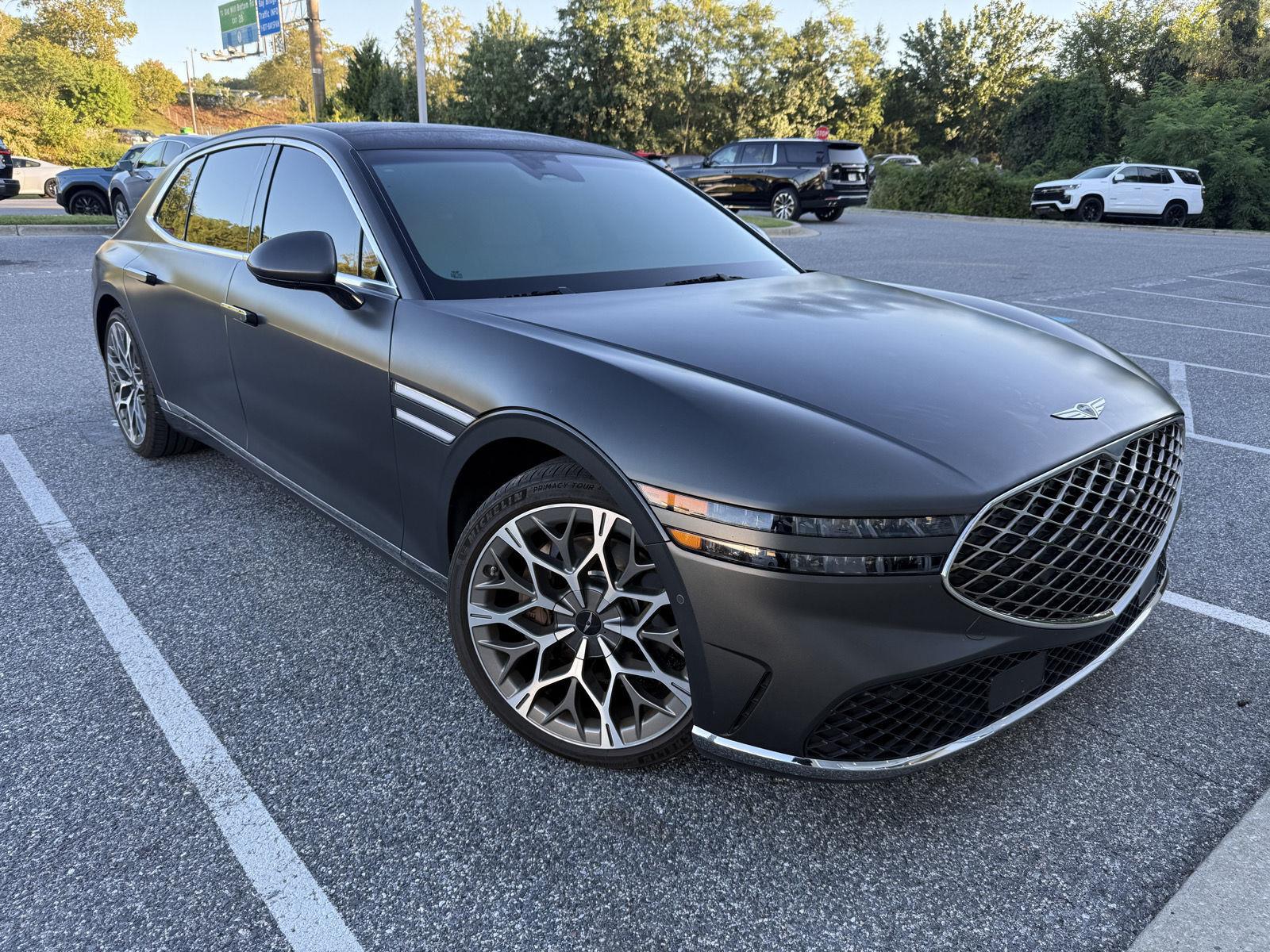 Makalu Gray Matte 2023 Genesis G90 Sedan All-Wheel Drive Automatic