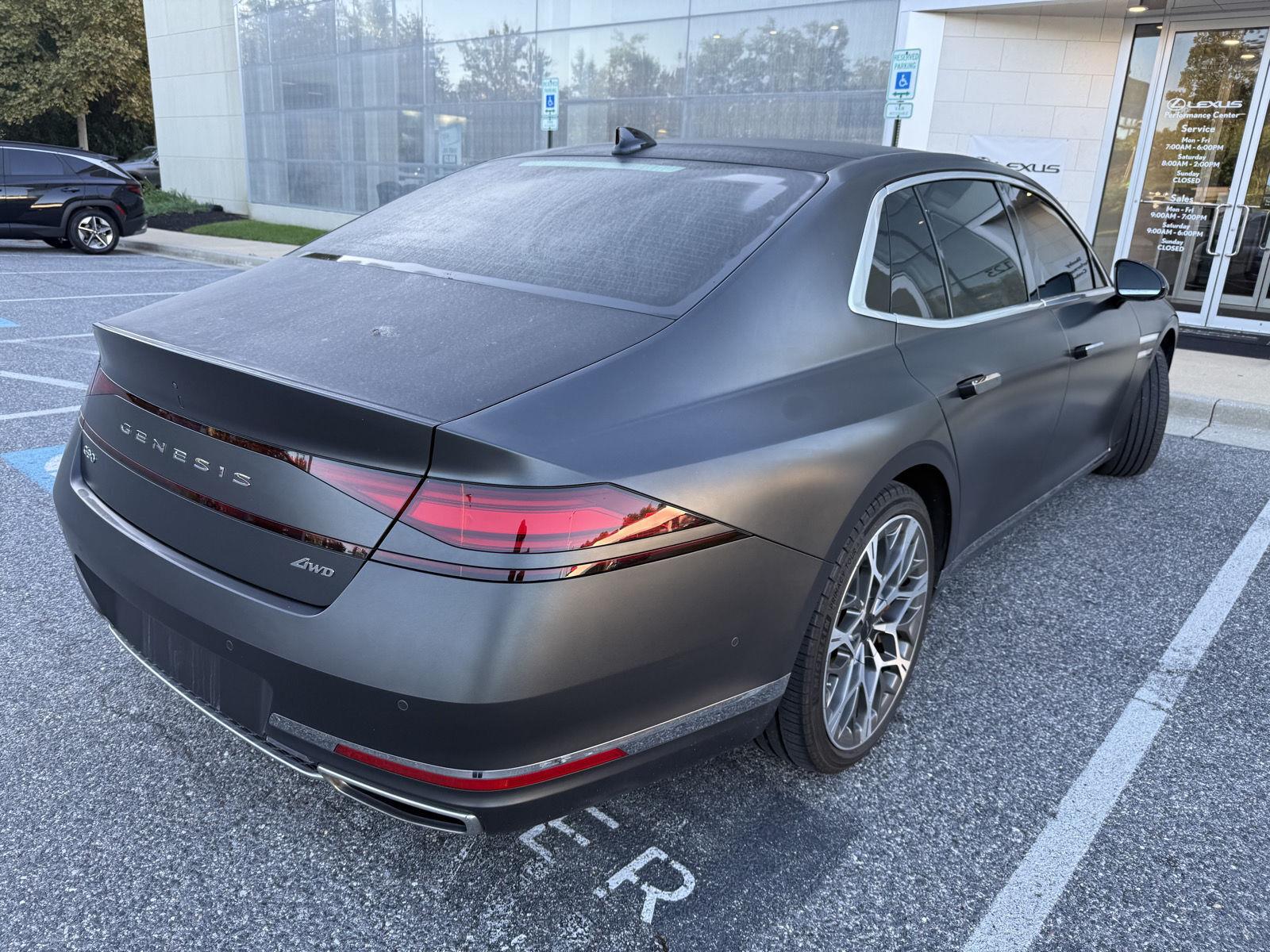 Used 2023 Makalu Gray Matte Genesis e-SC image 6