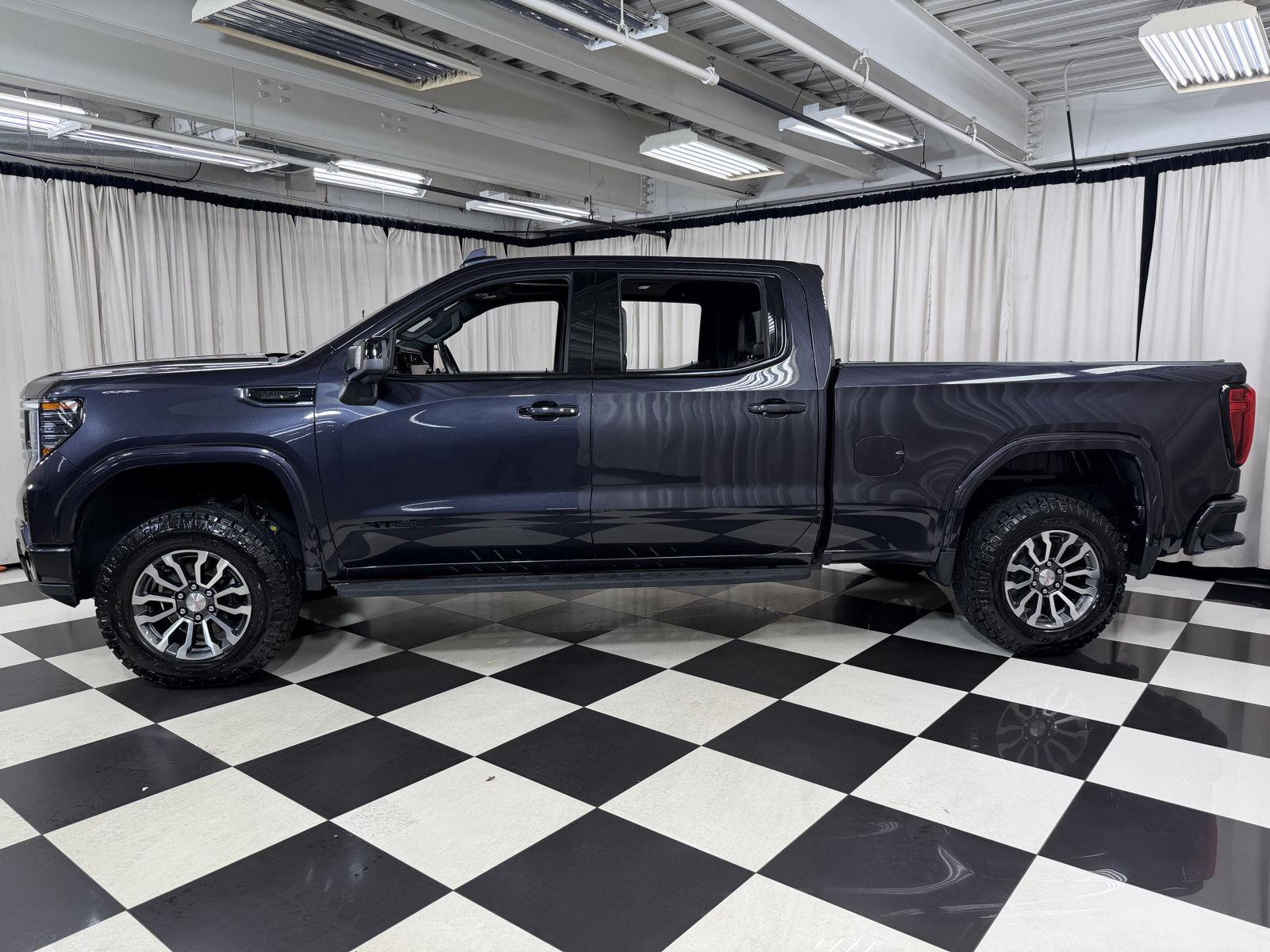 Used 2022 Titanium Rush Metallic GMC AT4 image 4