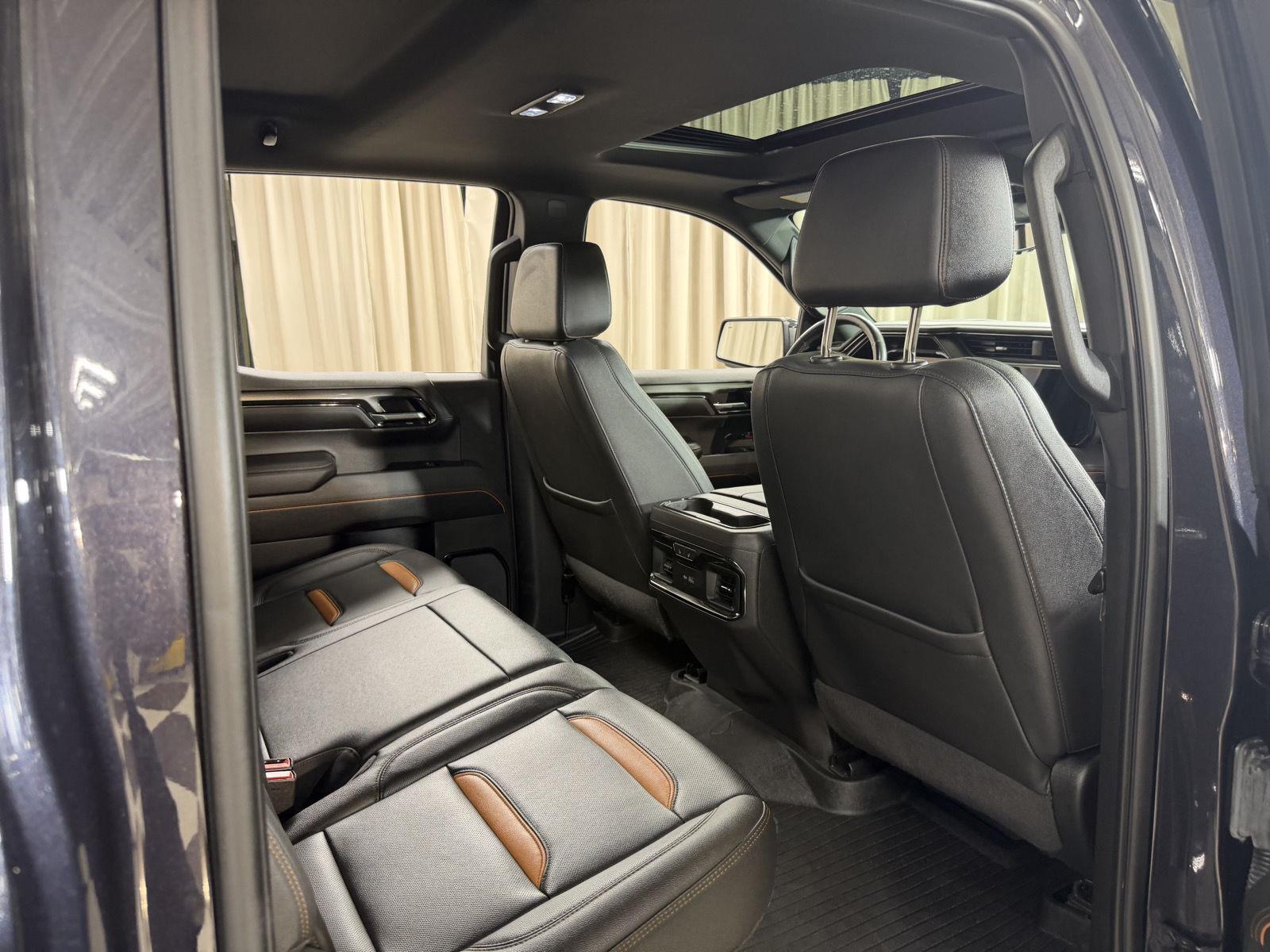Used 2022 Titanium Rush Metallic GMC AT4 image 27