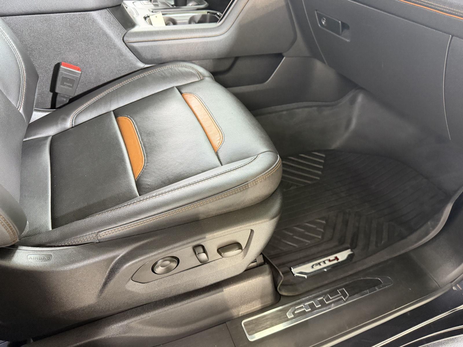 Used 2022 Titanium Rush Metallic GMC AT4 image 29
