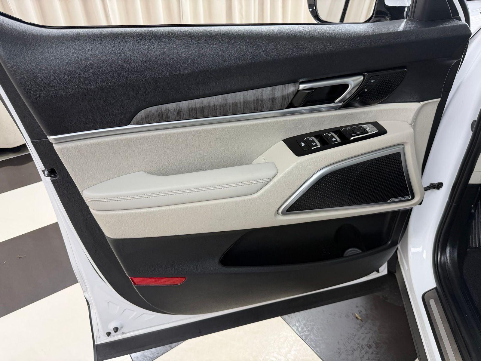 Used 2023 Glacial White Pearl Kia SX-Prestige image 26