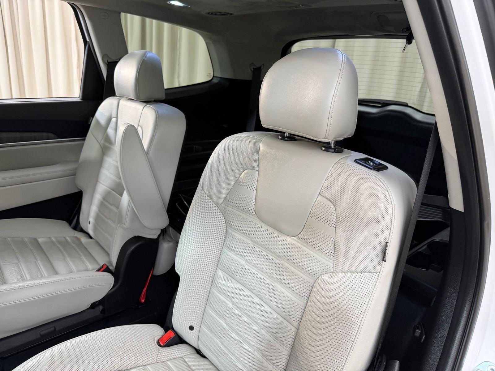 Used 2023 Glacial White Pearl Kia SX-Prestige image 39