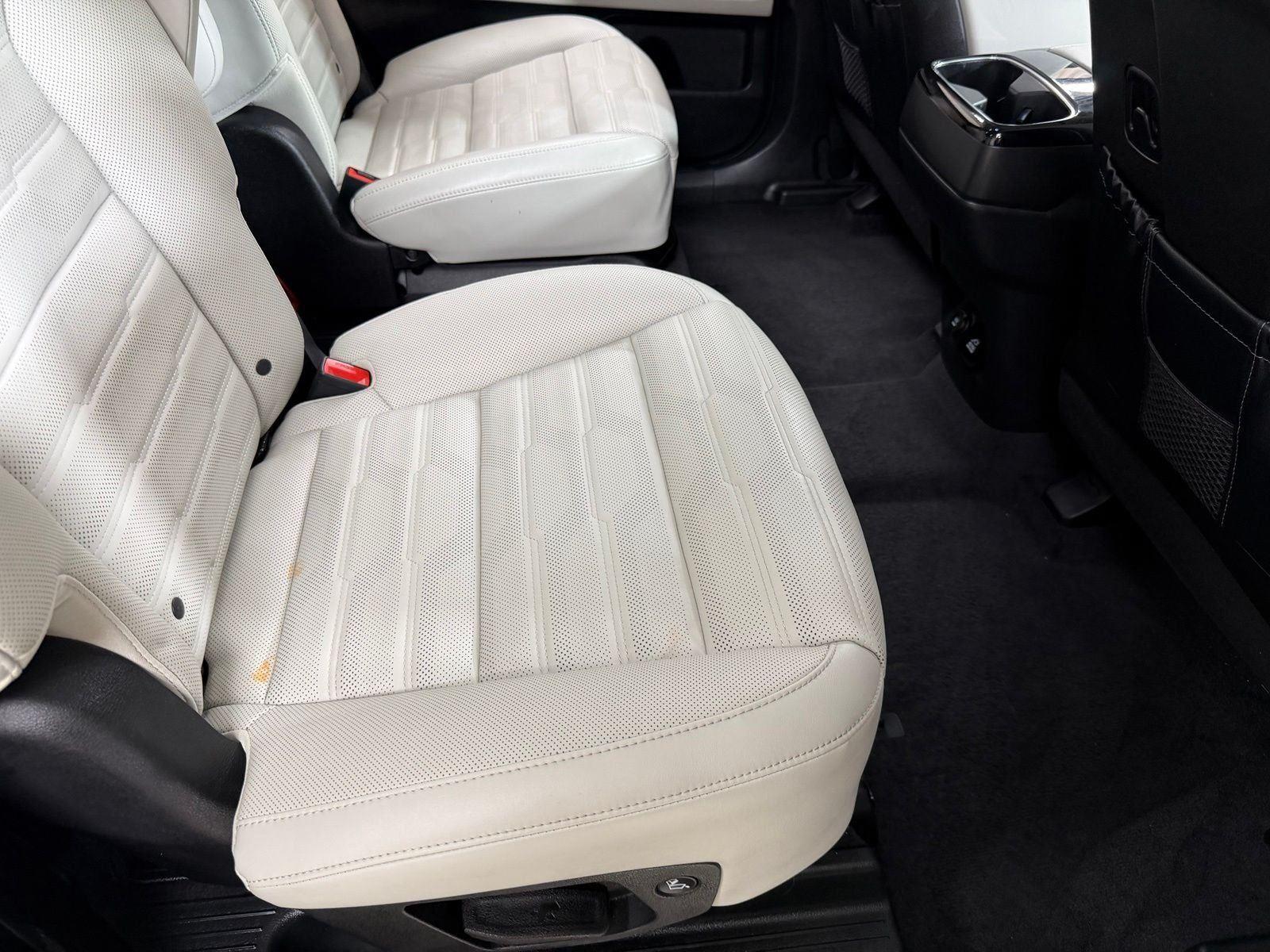 Used 2023 Glacial White Pearl Kia SX-Prestige image 43
