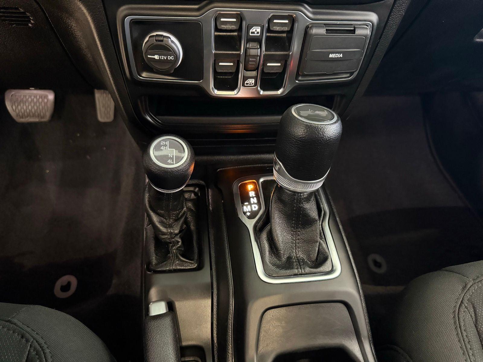 Used 2021 Black Clearcoat Jeep Unlimited Sport S image 17
