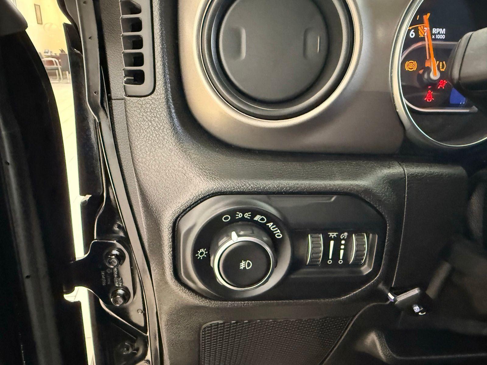 Used 2021 Black Clearcoat Jeep Unlimited Sport S image 19