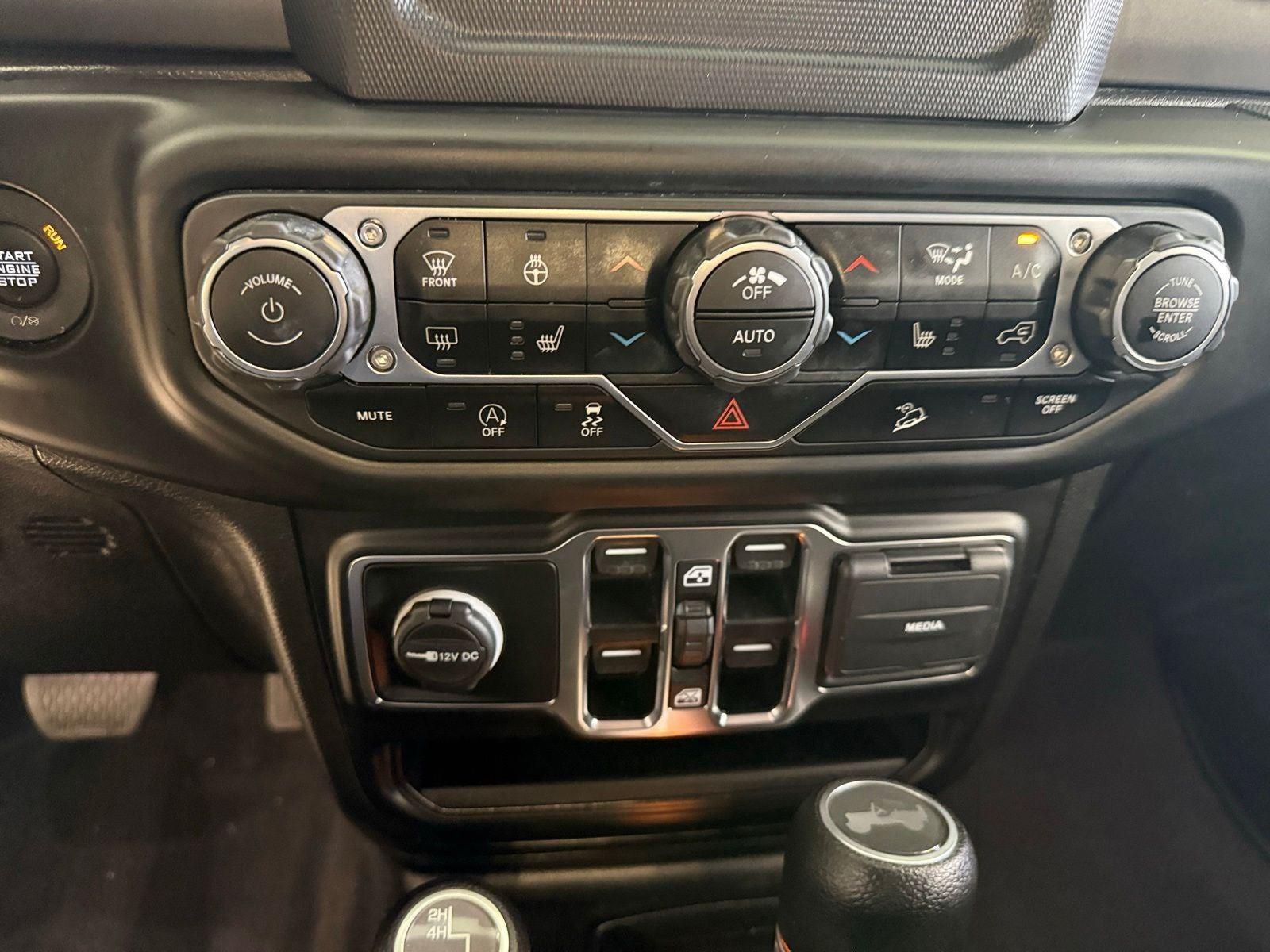 Used 2021 Black Clearcoat Jeep Unlimited Sport S image 20