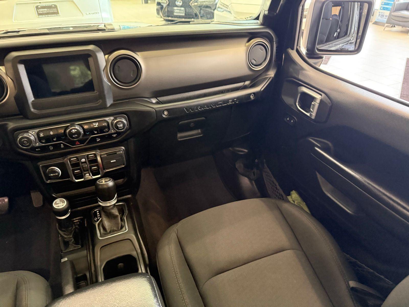 Used 2021 Black Clearcoat Jeep Unlimited Sport S image 34