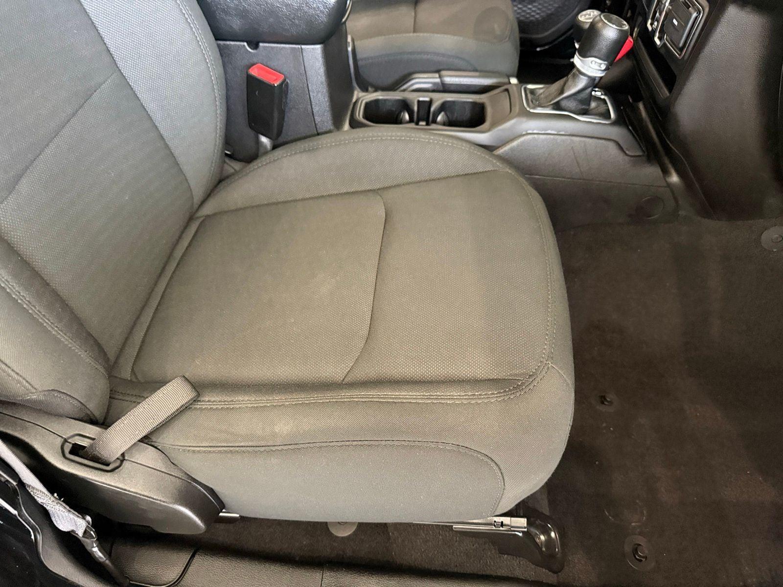 Used 2021 Black Clearcoat Jeep Unlimited Sport S image 44