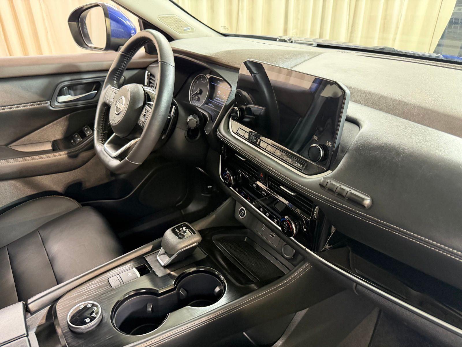 Used 2023 Caspian Blue Metallic Nissan SL image 47