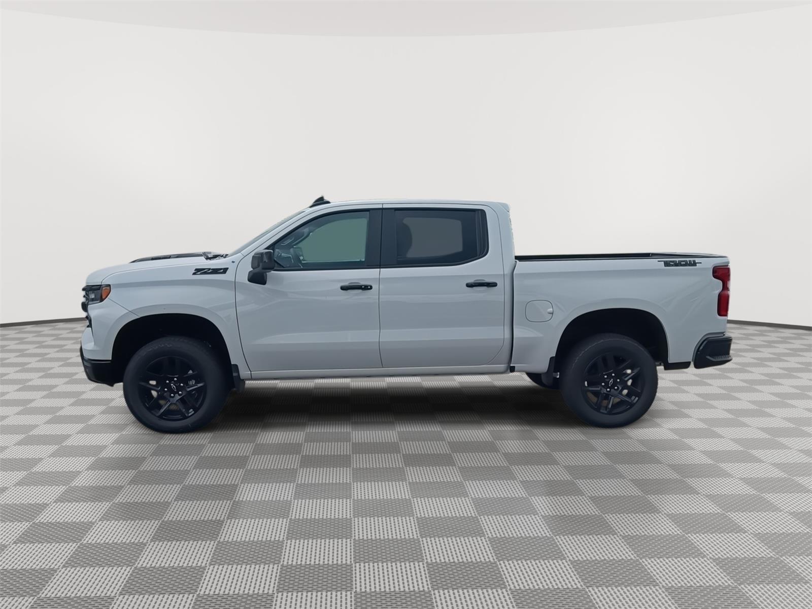 2026 Chevrolet Silverado 1500 LT Trail Boss - Summit White exterior view 3