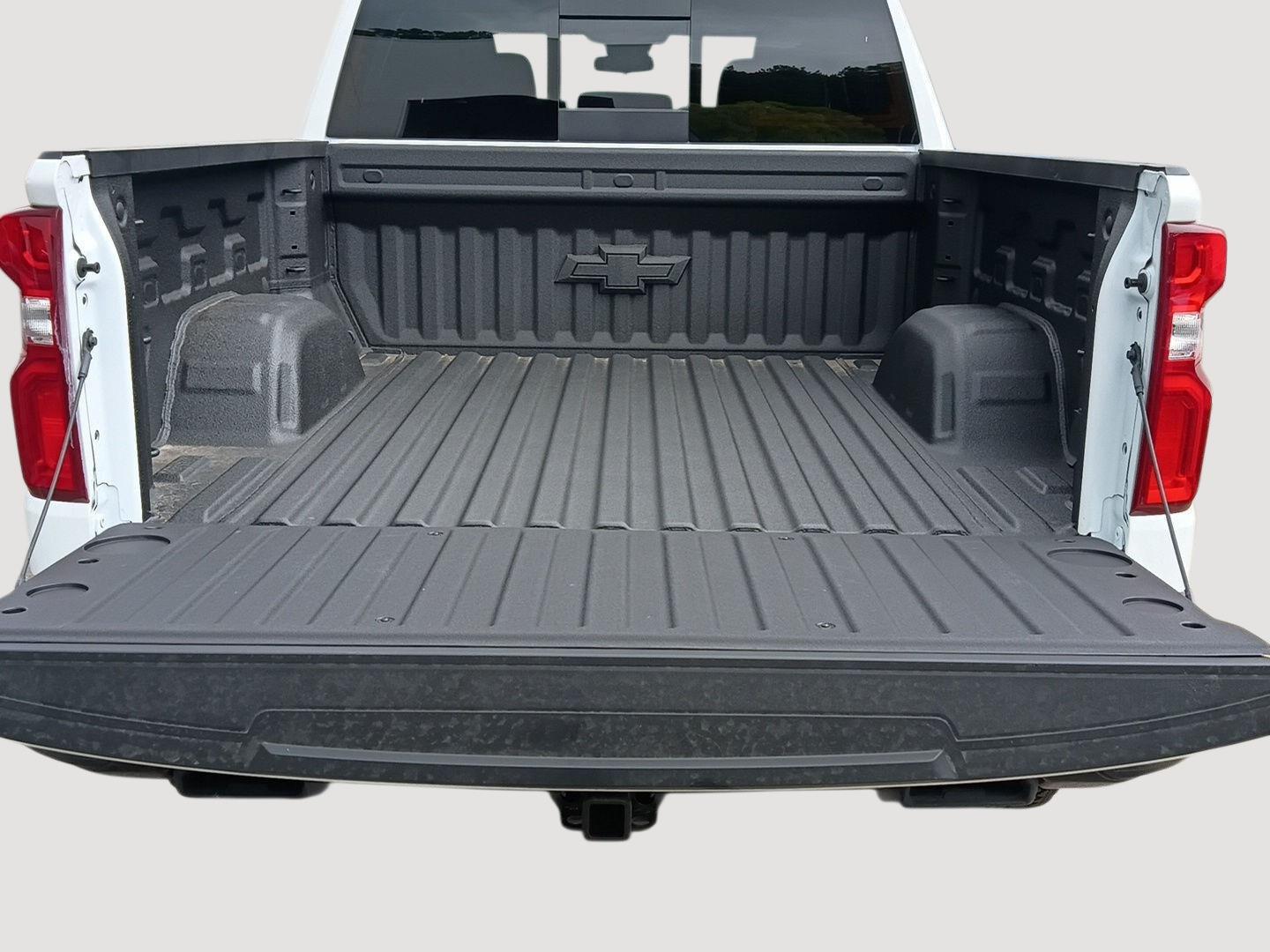 2026 Chevrolet Silverado 1500 LT Trail Boss - Summit White exterior view 11
