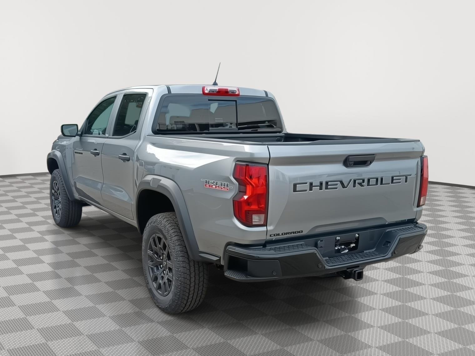 2026 Chevrolet Colorado 4WD Trail Boss - Sterling Gray Metallic exterior view 18
