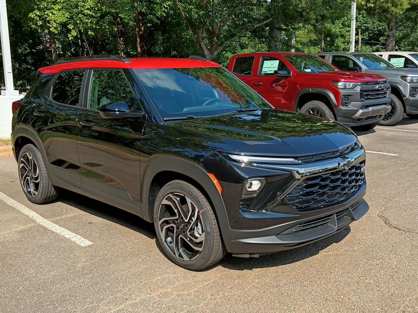 2026 Chevrolet Trailblazer RS - Mosaic Black Metallic exterior view 8