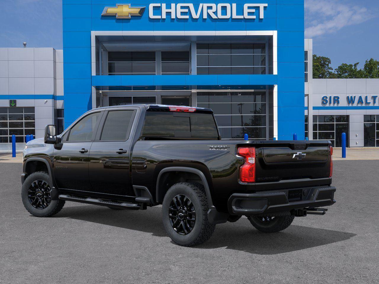 2026 Chevrolet Silverado 2500HD LT - Black exterior view 4