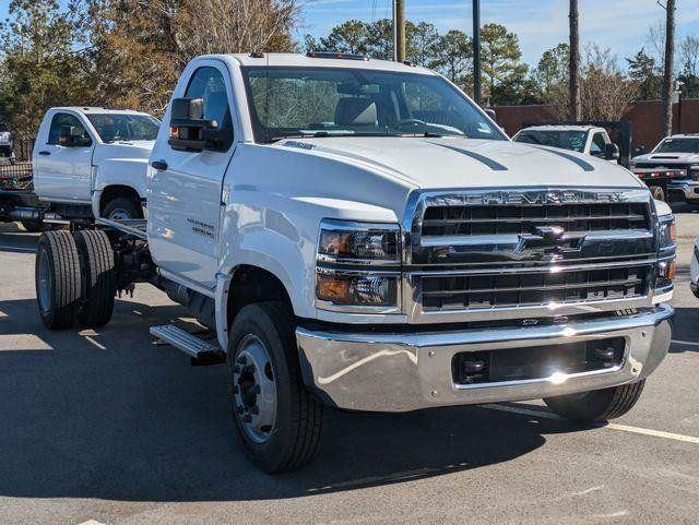 2024 Chevrolet Silverado 6500HD Work Truck - Summit White exterior view 3