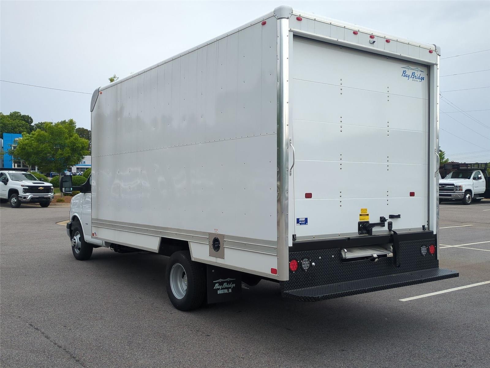 2025 Chevrolet Express Cutaway Work Van - Summit White exterior view 3