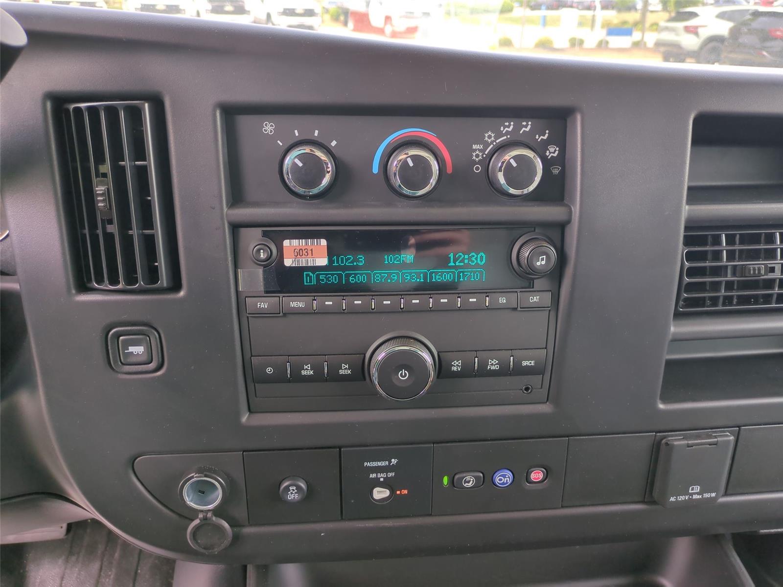 2025 Chevrolet Express Cutaway Work Van - Summit White exterior view 20