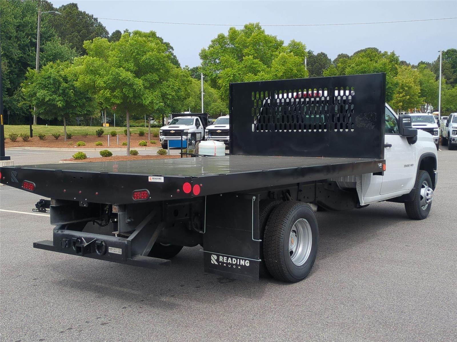 2025 Chevrolet Silverado 3500HD CC Work Truck - Summit White exterior view 5