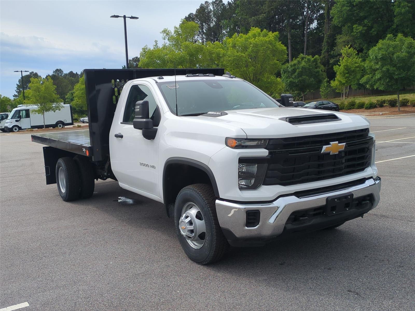 2025 Chevrolet Silverado 3500HD CC Work Truck - Summit White exterior view 7