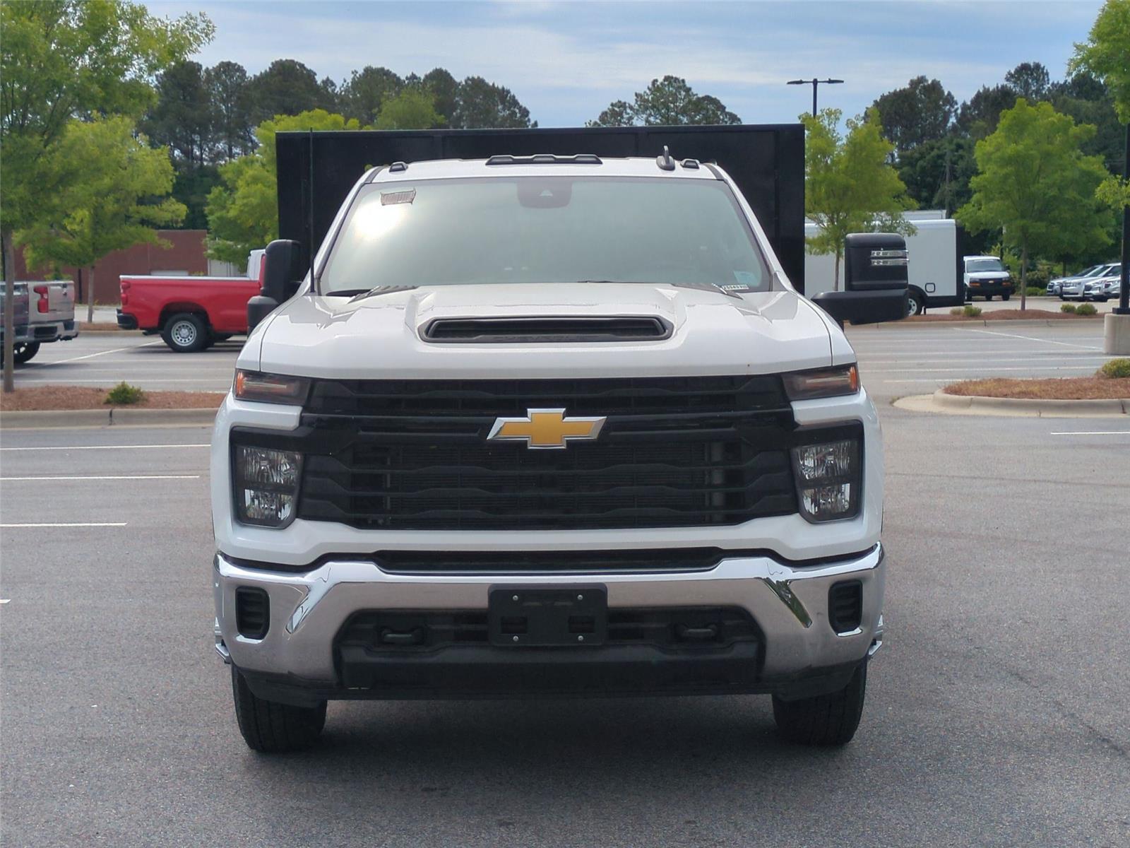 2025 Chevrolet Silverado 3500HD CC Work Truck - Summit White exterior view 8