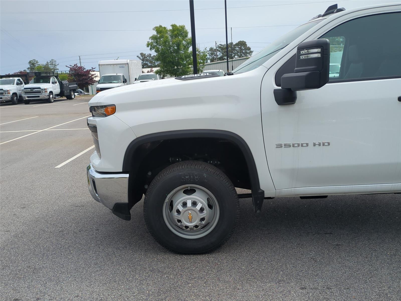 2025 Chevrolet Silverado 3500HD CC Work Truck - Summit White exterior view 10