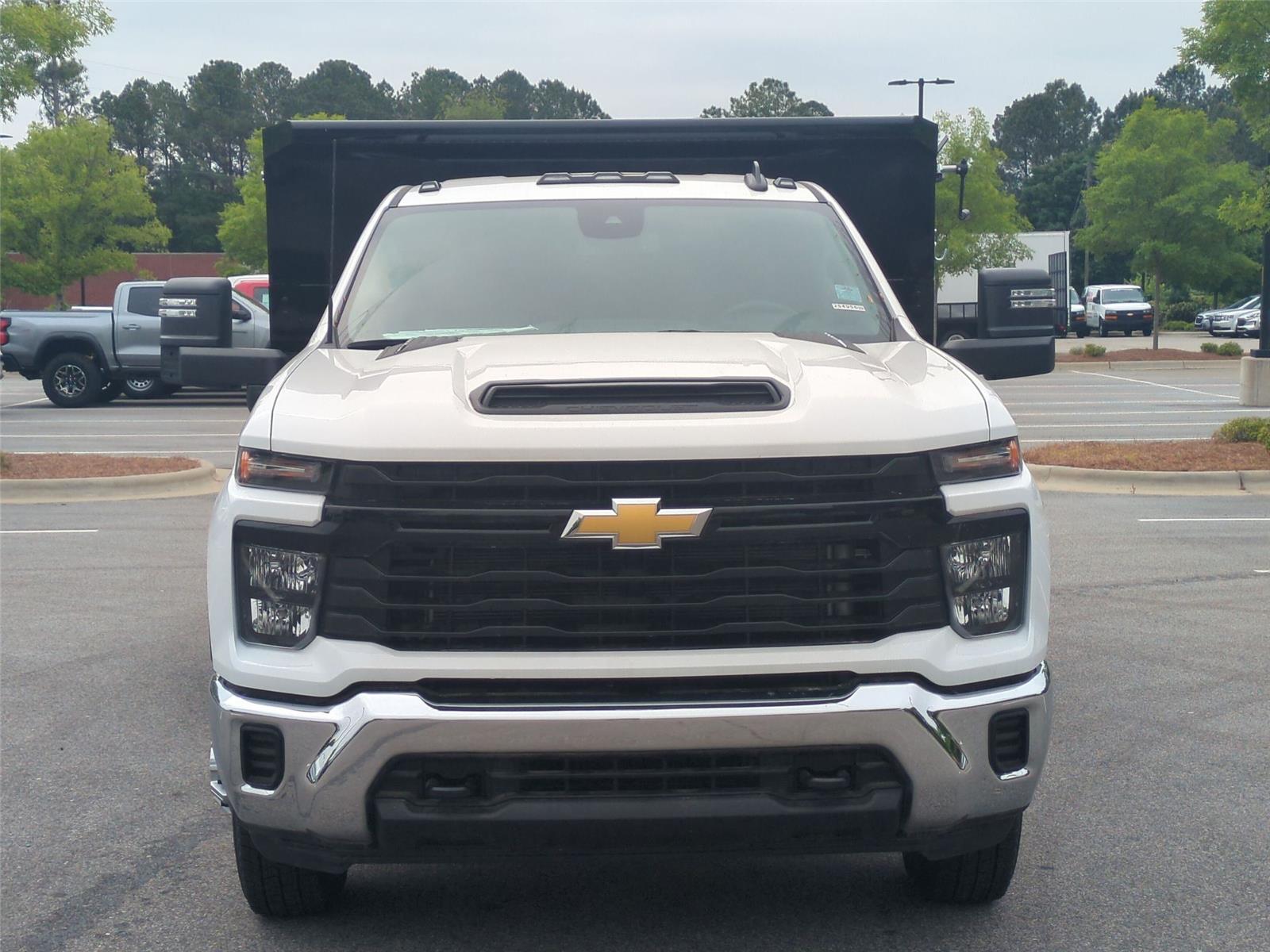2025 Chevrolet Silverado 3500HD CC Work Truck - Summit White exterior view 8