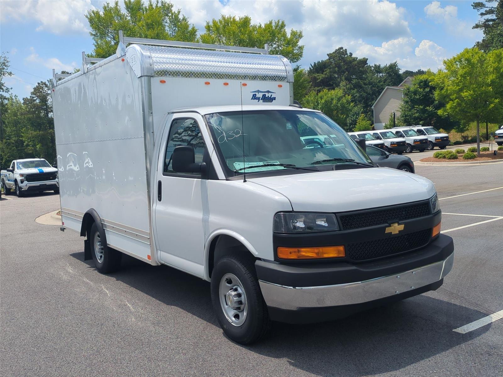 2026 Chevrolet Express Cutaway 3500 Van 139