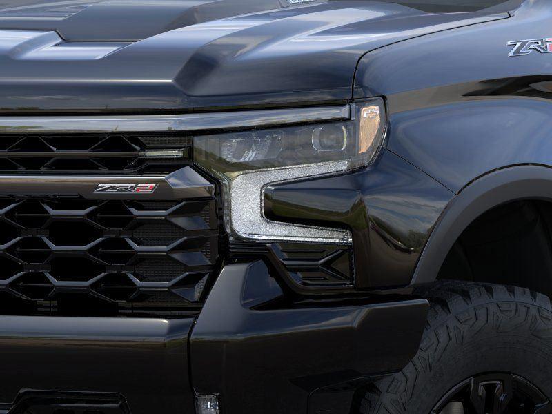 2026 Chevrolet Silverado 1500 ZR2 - Black exterior view 11