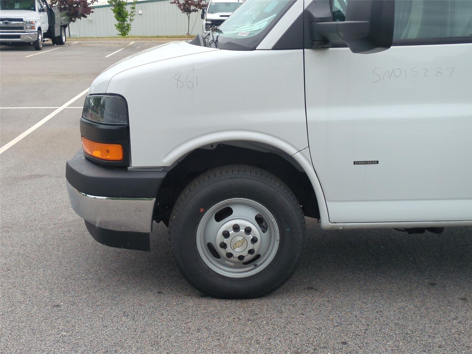 2025 Chevrolet Express Cutaway Work Van - Summit White exterior view 10