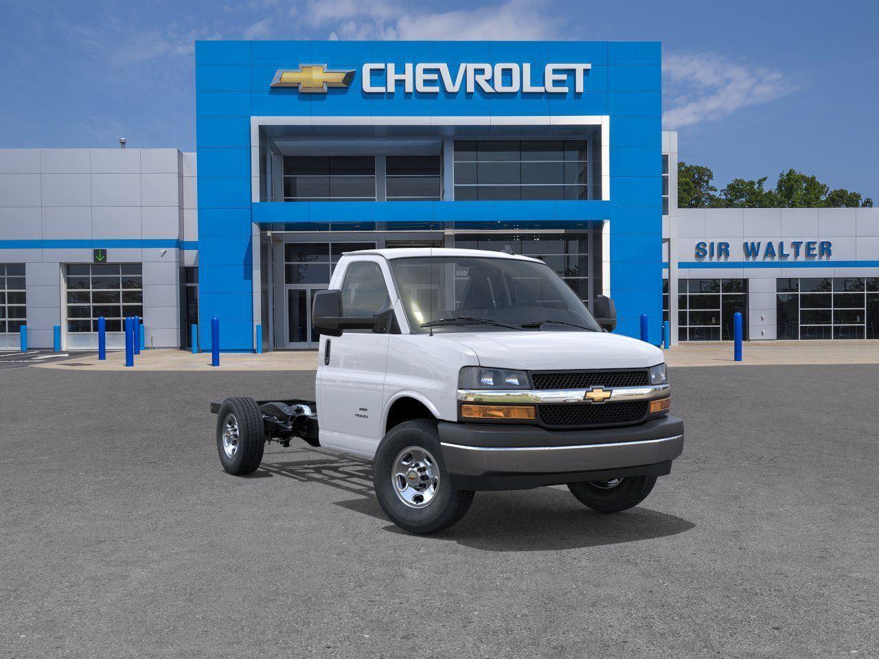 2026 Chevrolet Express Cutaway 3500 Van 139
