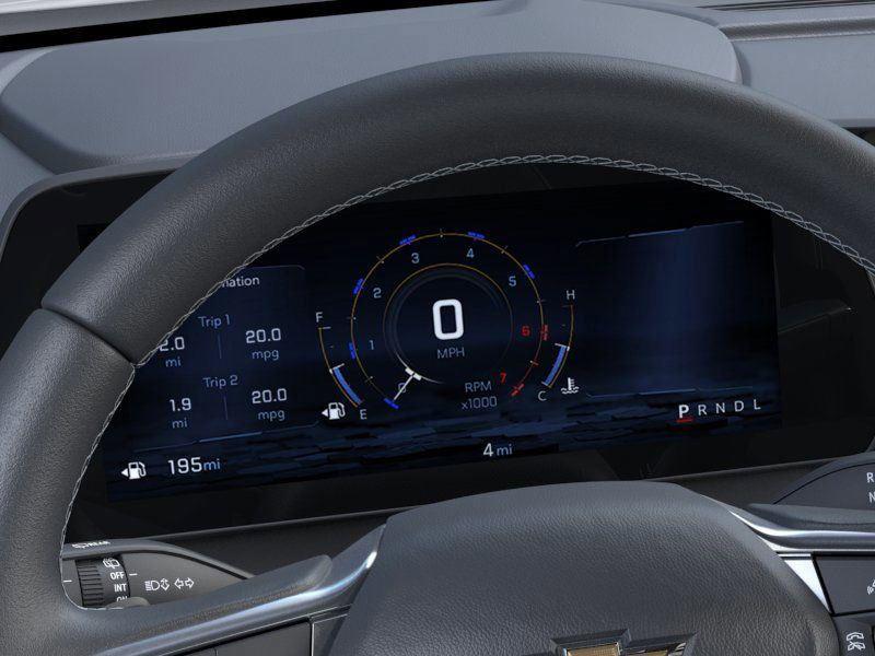 2026 Chevrolet Traverse FWD LT - Summit White exterior view 18