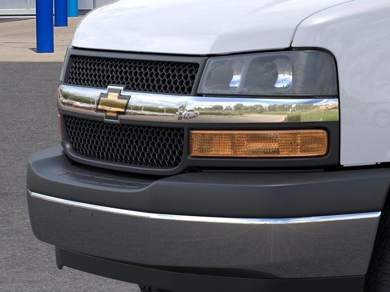 2026 Chevrolet Express Cutaway 3500 Van 139