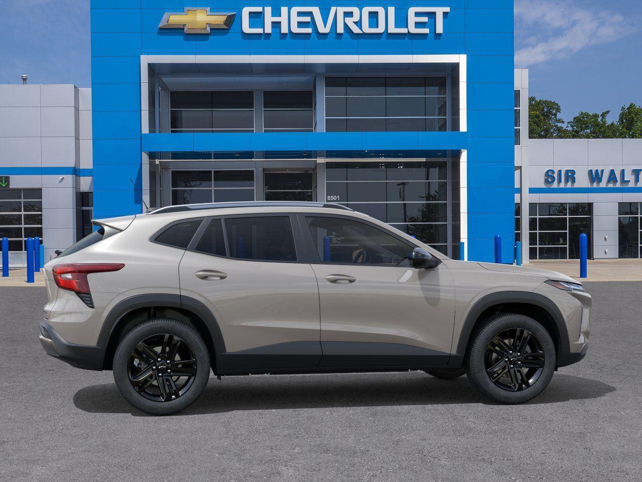2026 Chevrolet Trax ACTIV - White Sands exterior view 6