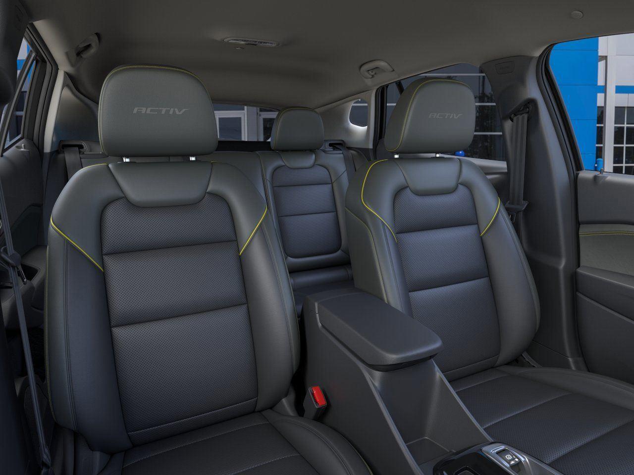 2026 Chevrolet Trax ACTIV - White Sands exterior view 17