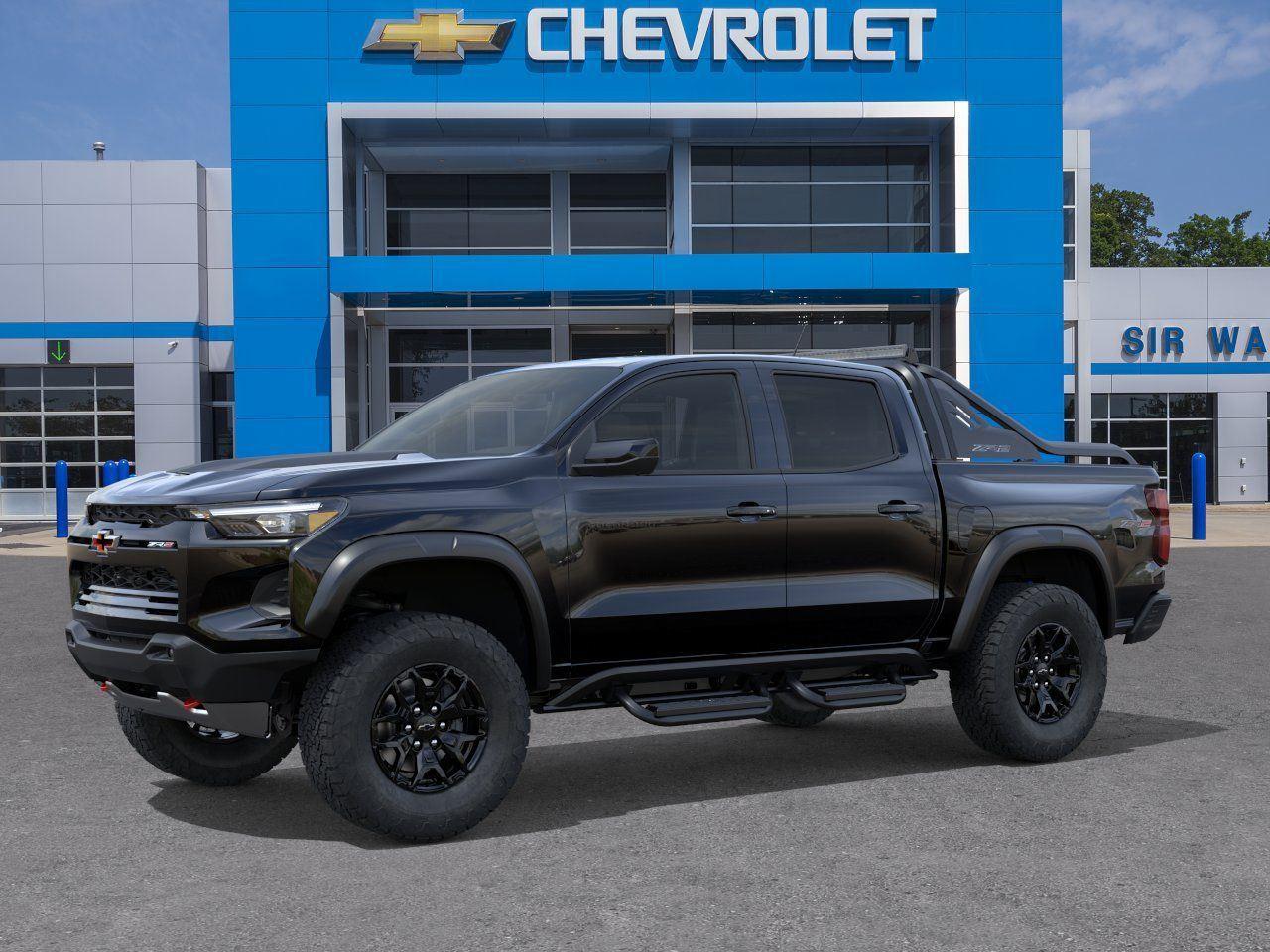 2026 Chevrolet Colorado 4WD ZR2 - Black exterior view 2
