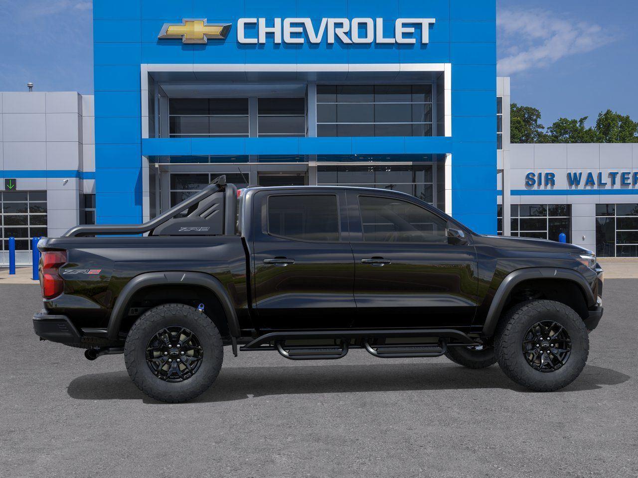 2026 Chevrolet Colorado 4WD ZR2 - Black exterior view 5