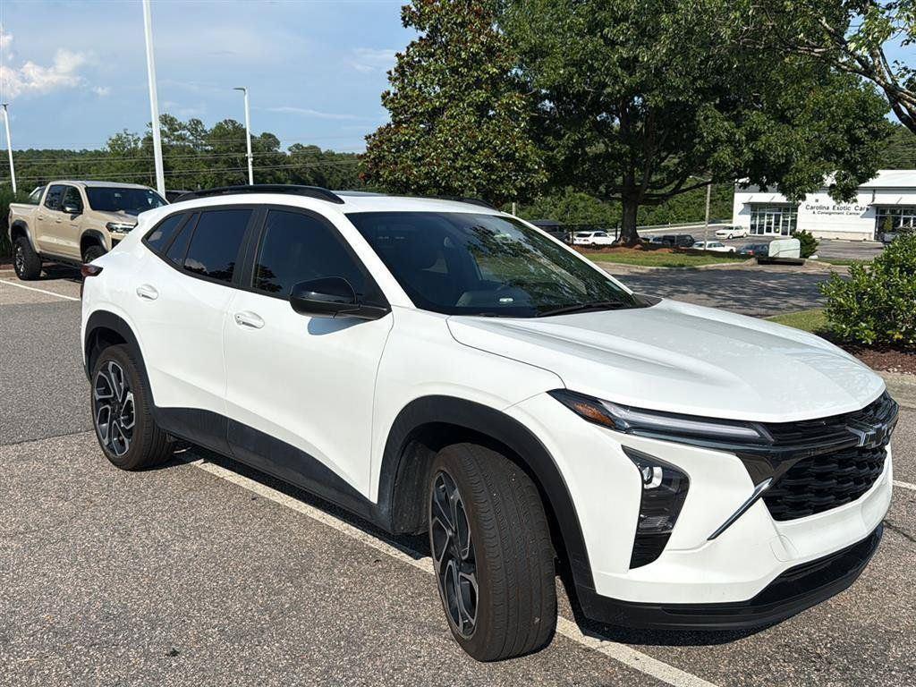 View vehicle photo 3