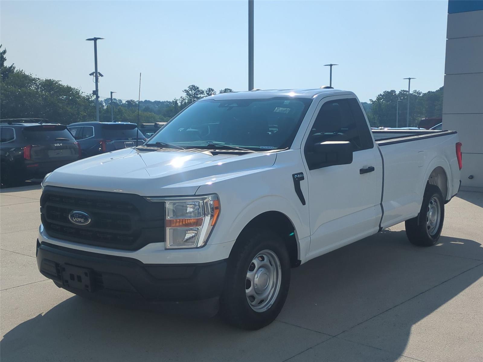Oxford White 2022 Ford F-150 Pickup Truck 4X2 Automatic