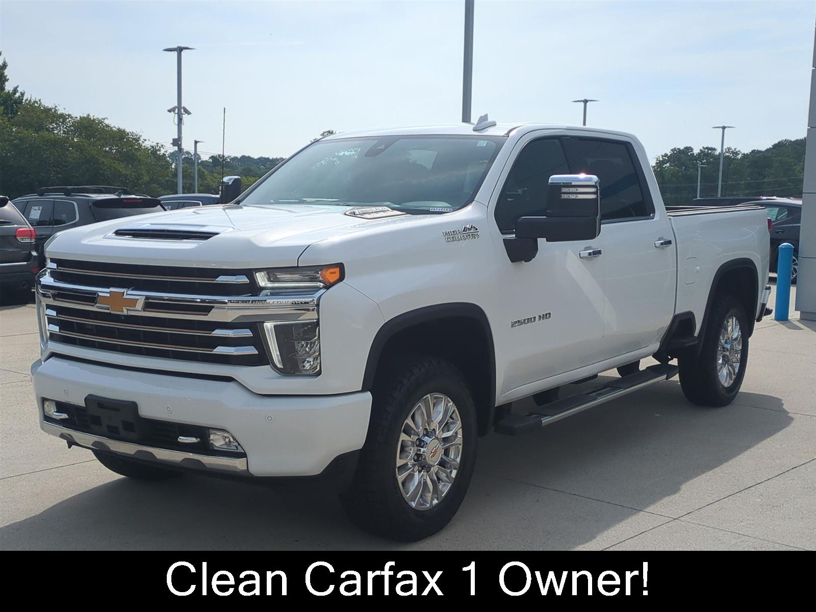 Summit White 2023 Chevrolet Silverado 2500HD Pickup Truck Four-Wheel Drive Automatic