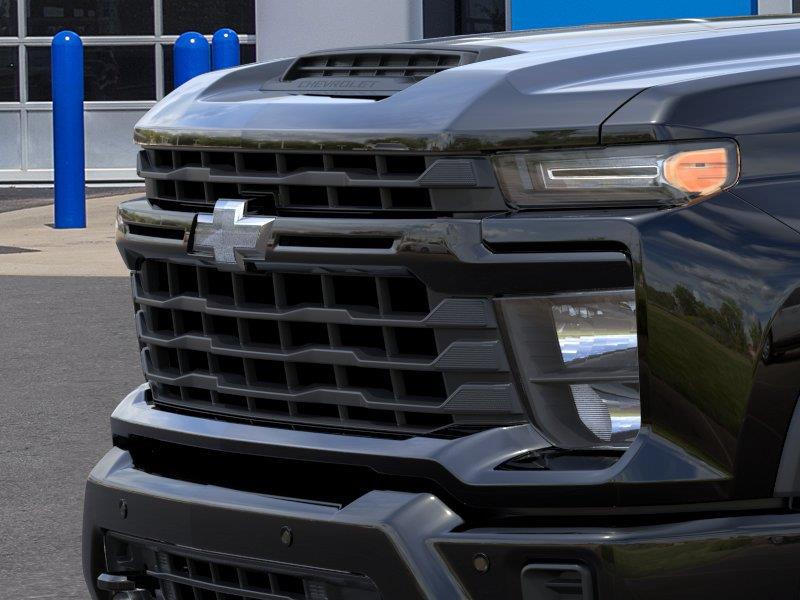 2026 Chevrolet Silverado 2500HD Custom - Black exterior view 13