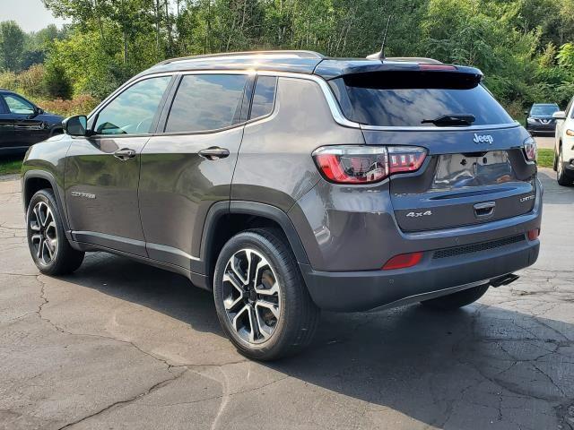 2022 Jeep Compass Limited photo 2