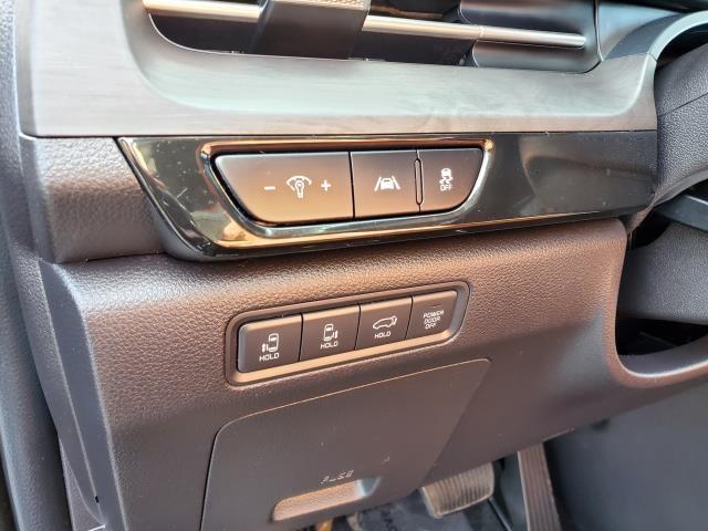 2023 Kia Carnival SX photo 4