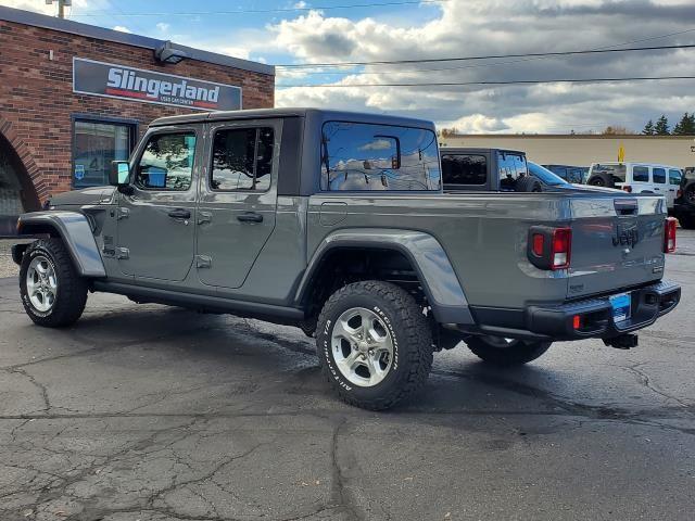2021 Jeep Gladiator Freedom photo 2